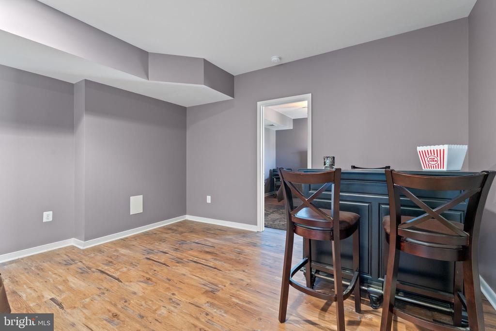 16 BARLEY MILL COURT