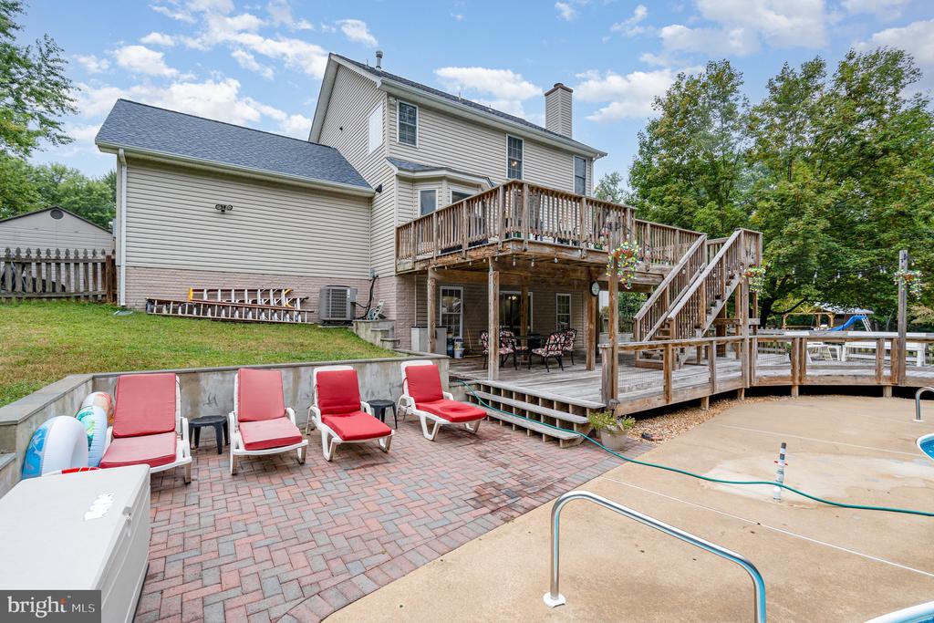 14 FALLING WATER COURT