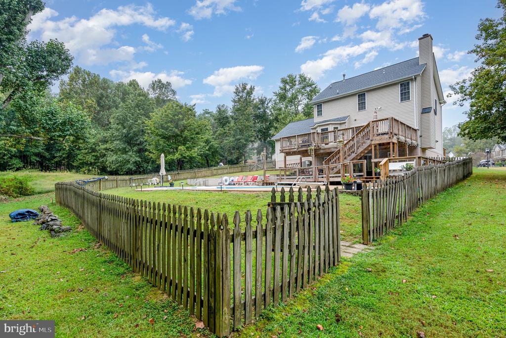 14 FALLING WATER COURT