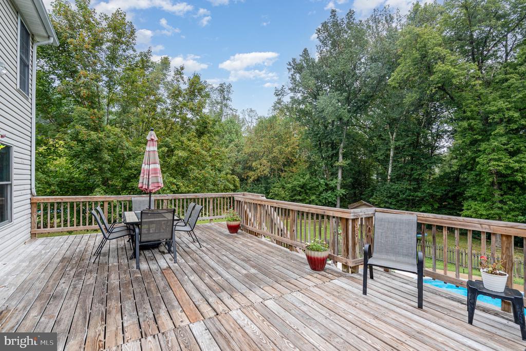 14 FALLING WATER COURT