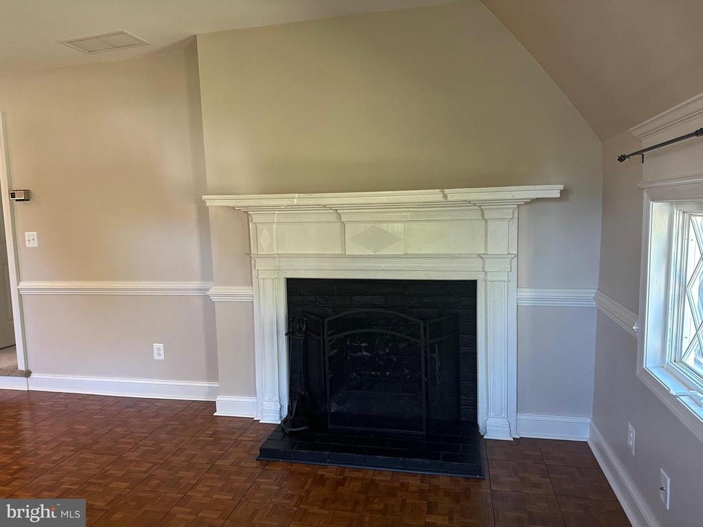 11 CHATHAM HEIGHTS ROAD