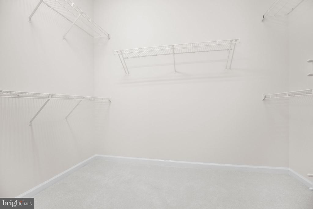 5 BLUEFIELD LANE