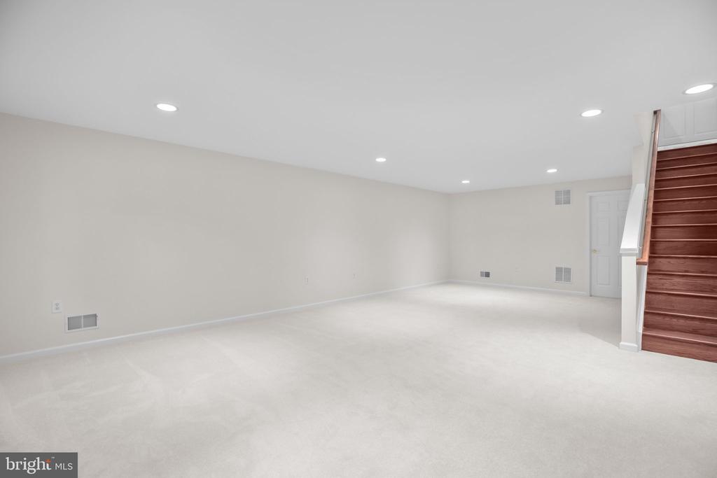 5 BLUEFIELD LANE