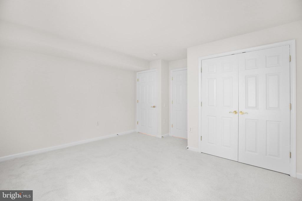 5 BLUEFIELD LANE