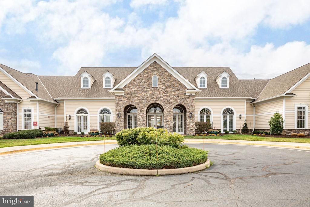 5 BLUEFIELD LANE