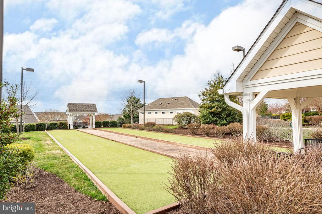 5 BLUEFIELD LANE