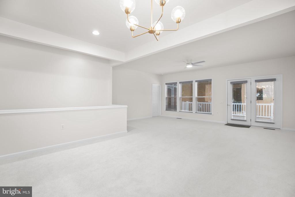 5 BLUEFIELD LANE