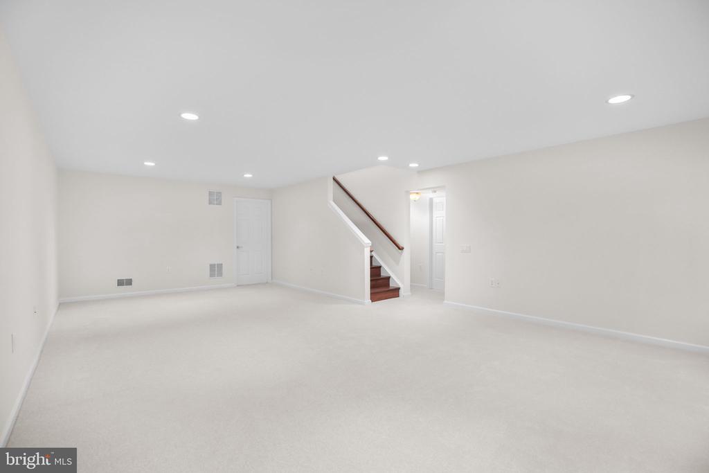 5 BLUEFIELD LANE
