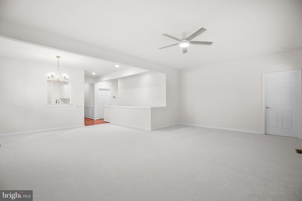 5 BLUEFIELD LANE