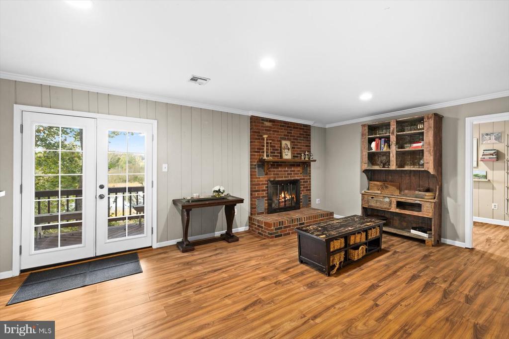 2161 AQUIA DRIVE