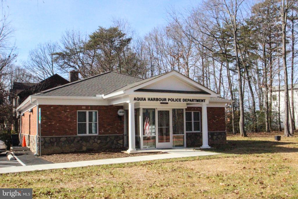 2161 AQUIA DRIVE
