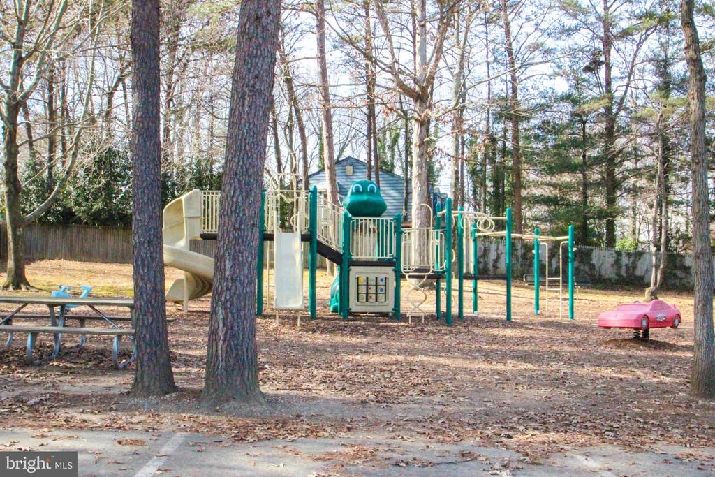 2161 AQUIA DRIVE