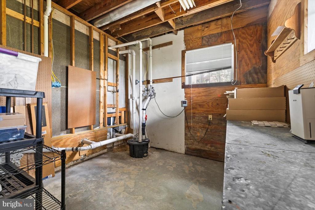 2161 AQUIA DRIVE