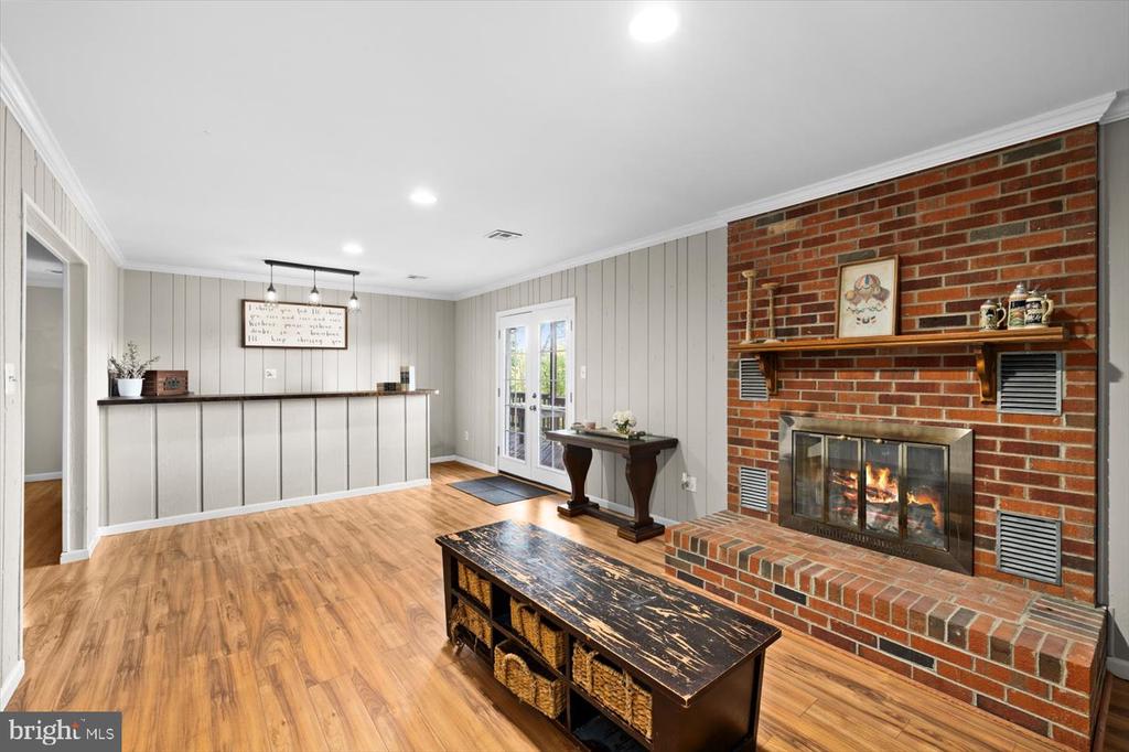 2161 AQUIA DRIVE