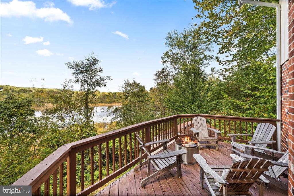 2161 AQUIA DRIVE