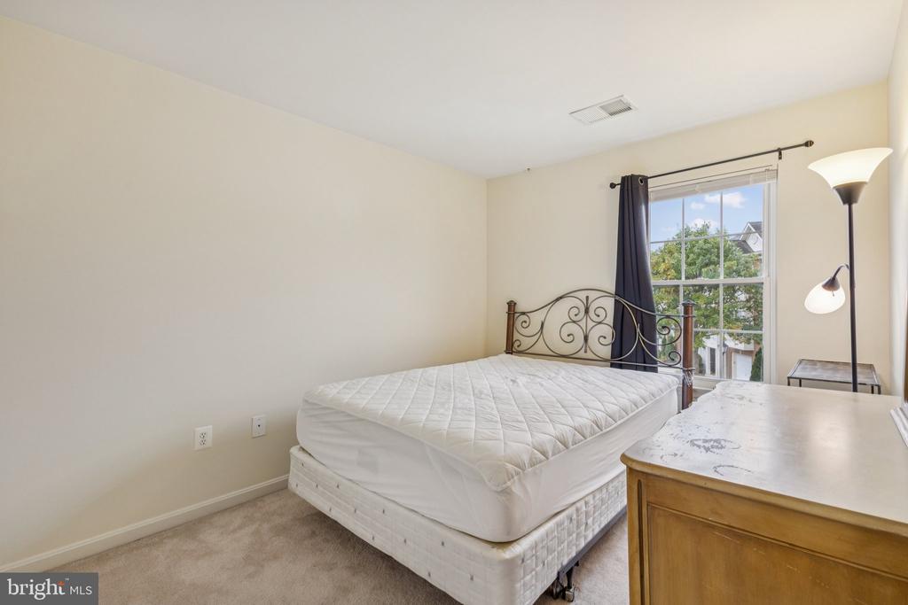 202 HEMLOCK DRIVE