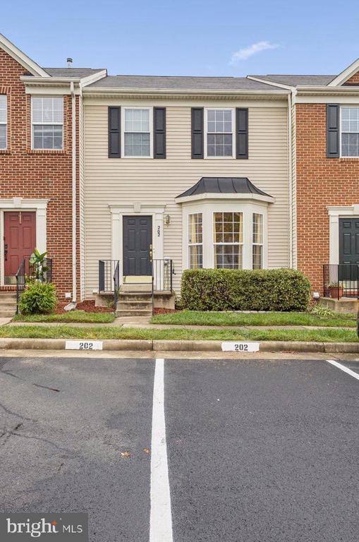 202 HEMLOCK DRIVE