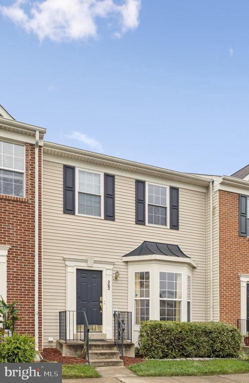 202 HEMLOCK DRIVE