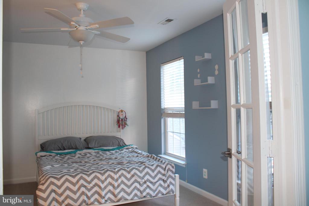 17 STONERIDGE COURT