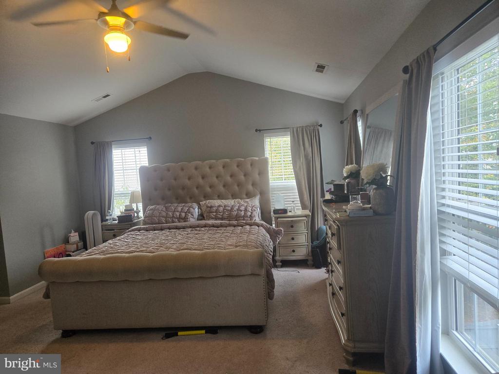 17 STONERIDGE COURT