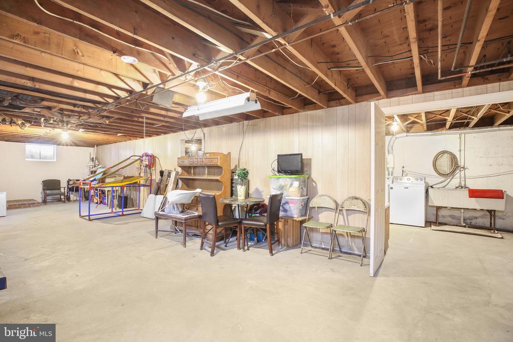 148 SANFORD DRIVE