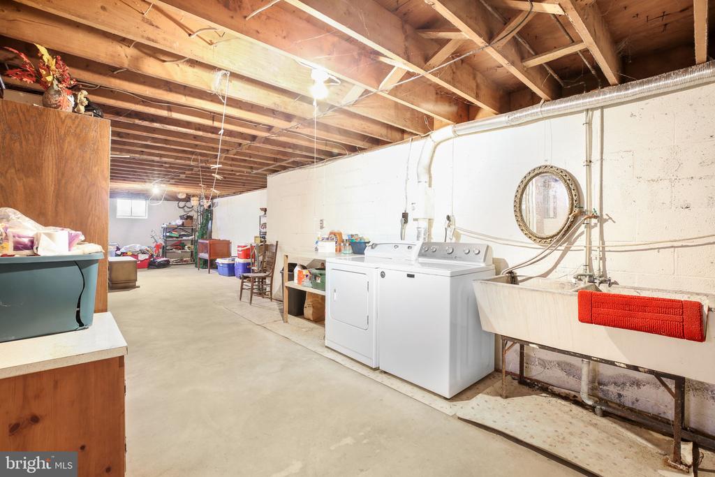 148 SANFORD DRIVE