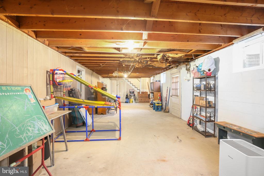 148 SANFORD DRIVE
