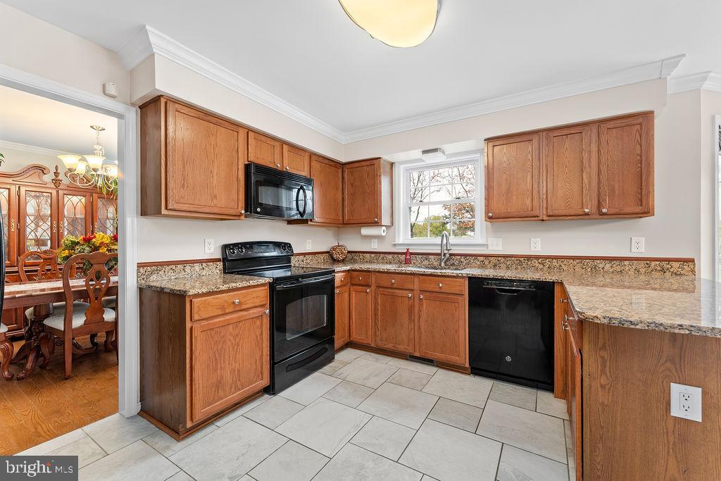 41 DAWSON DRIVE