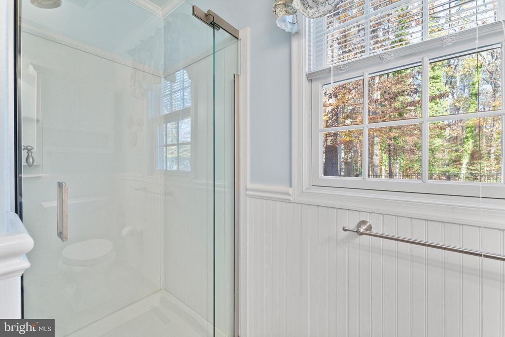 213 SLEEPY HOLLOW TRL