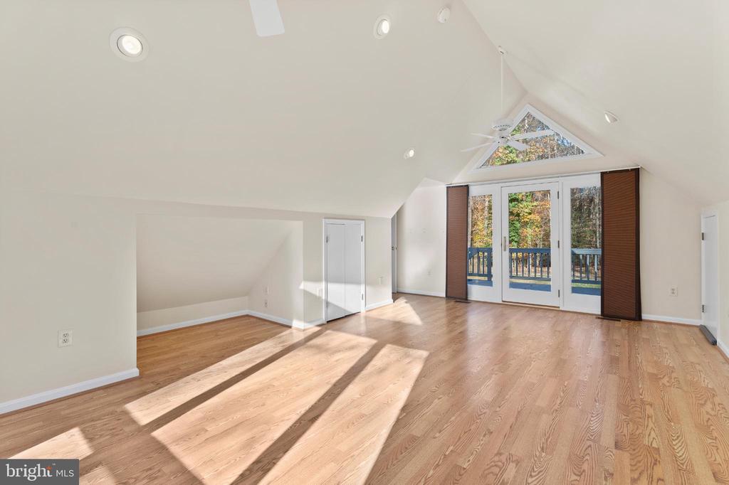 213 SLEEPY HOLLOW TRL