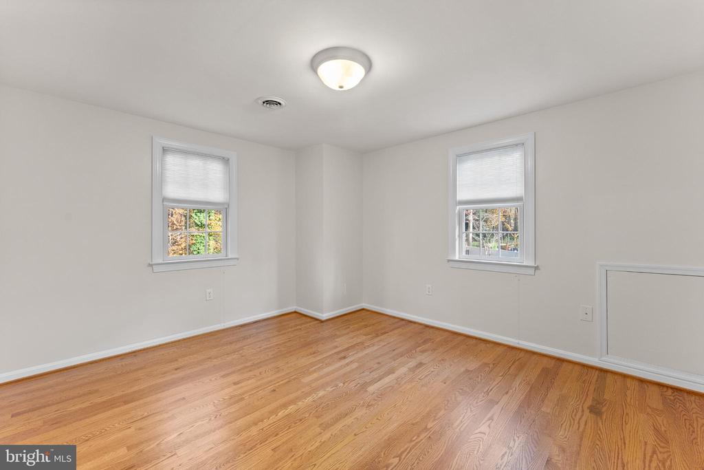 213 SLEEPY HOLLOW TRL