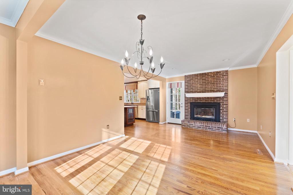 213 SLEEPY HOLLOW TRL