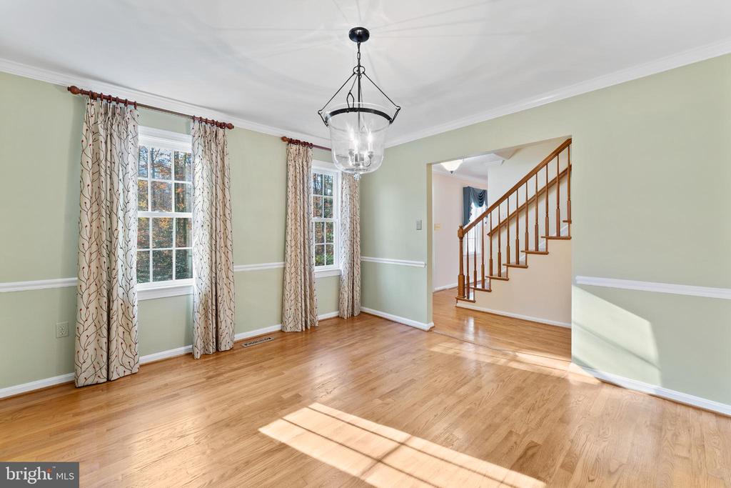 213 SLEEPY HOLLOW TRL