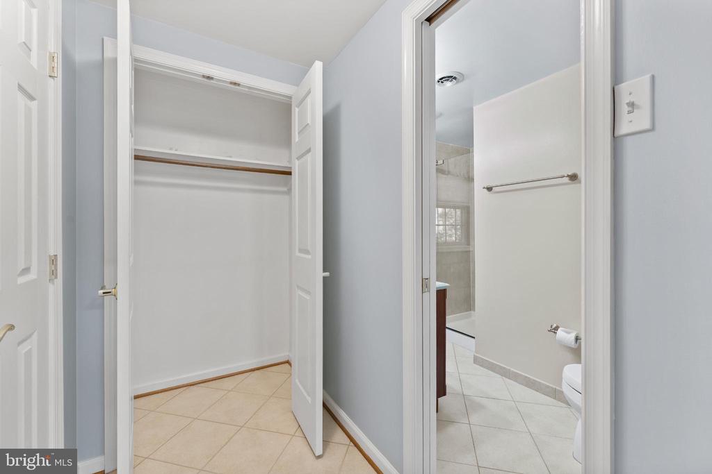 213 SLEEPY HOLLOW TRL