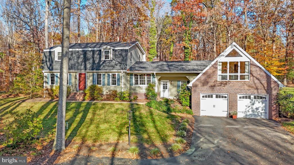 213 SLEEPY HOLLOW TRL
