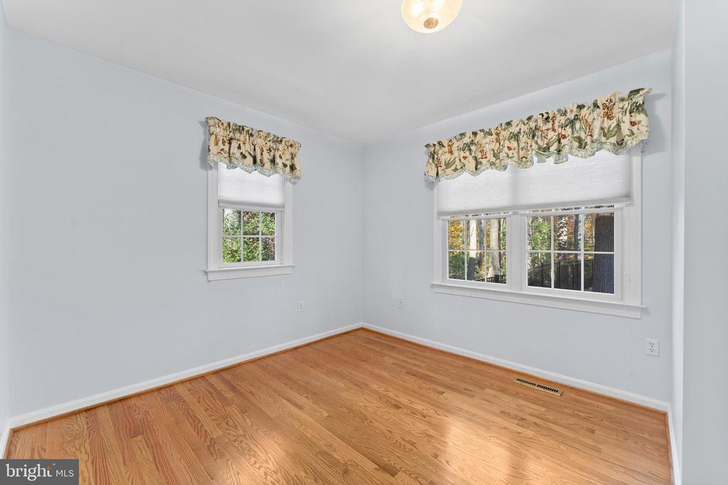 213 SLEEPY HOLLOW TRL