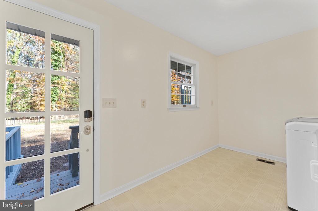 213 SLEEPY HOLLOW TRL