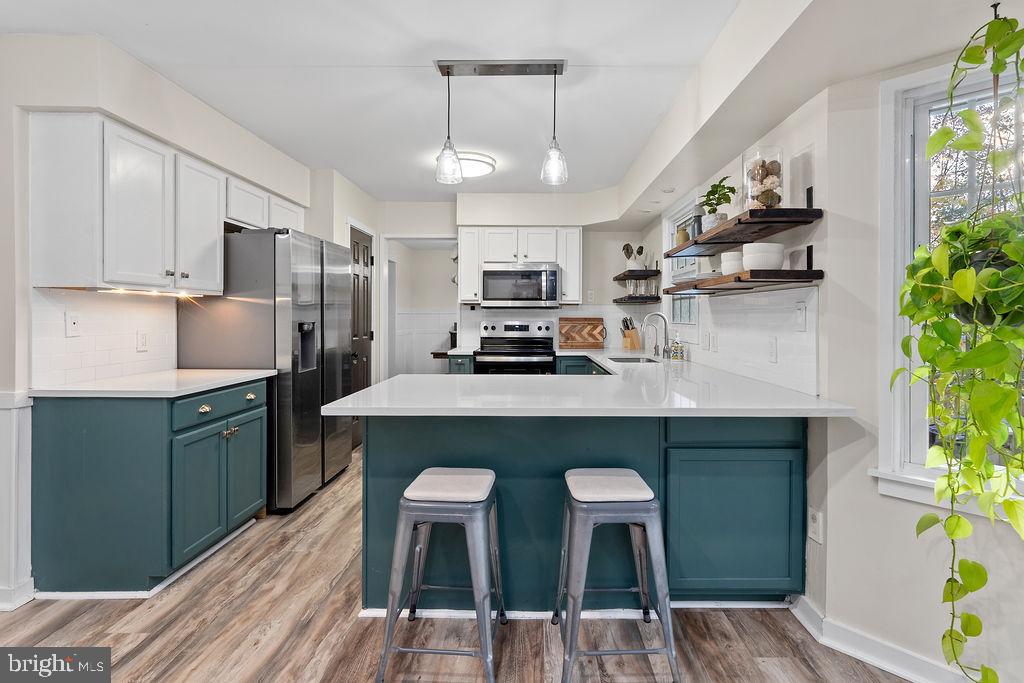 148 OAKWOOD DRIVE