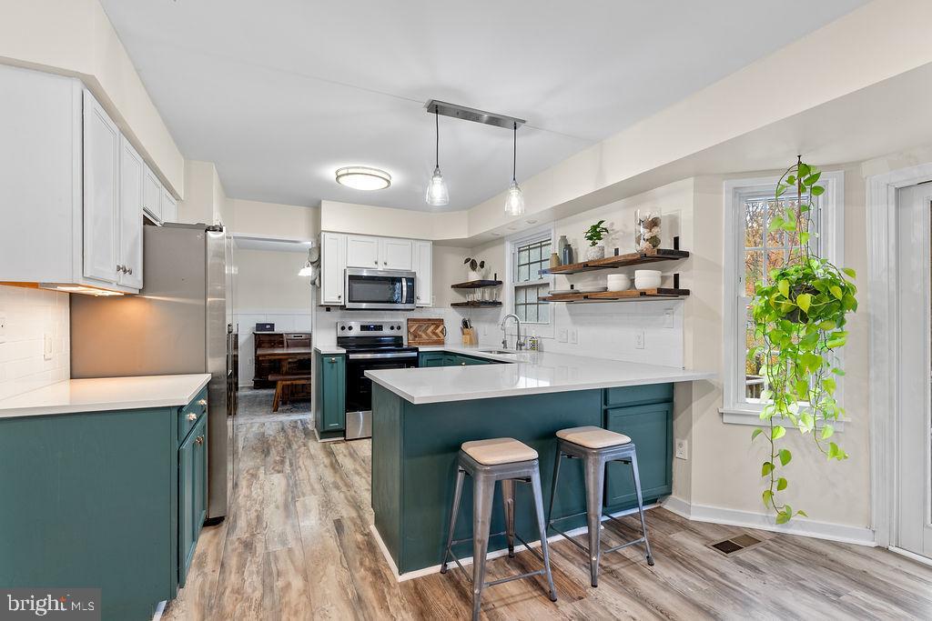 148 OAKWOOD DRIVE