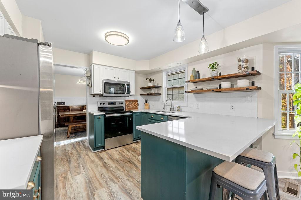 148 OAKWOOD DRIVE
