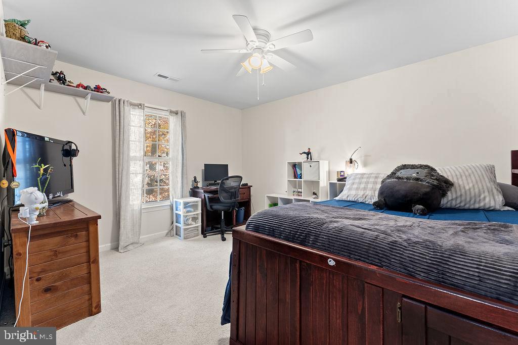 148 OAKWOOD DRIVE
