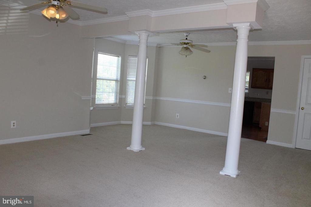 112 BENTLEY COURT