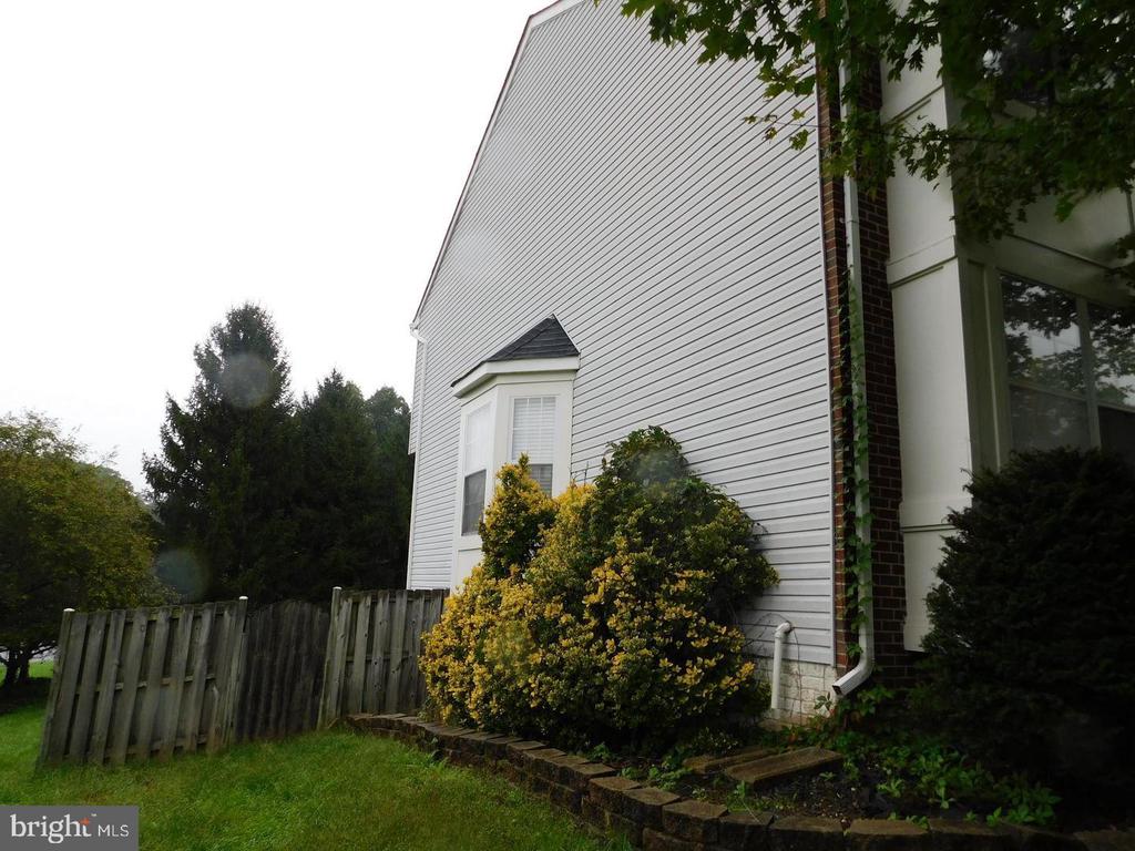 112 BENTLEY COURT