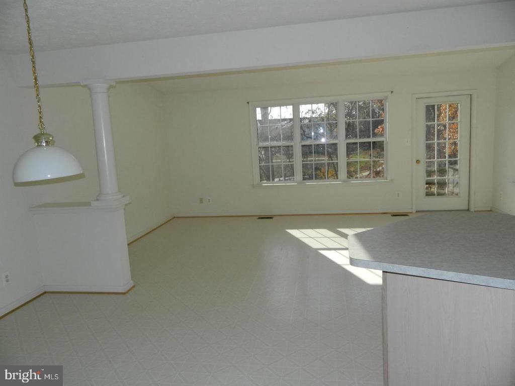 609 KENSINGTON DRIVE