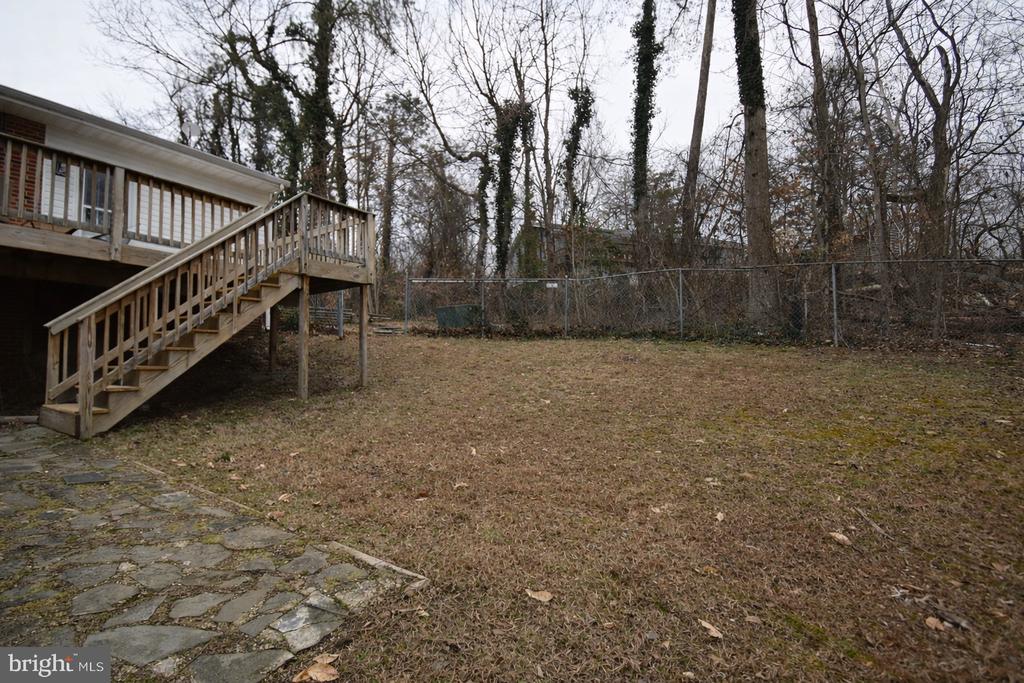 28 RIDGEMORE CIRCLE