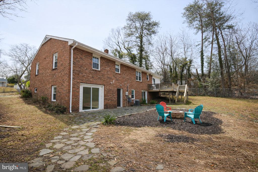 28 RIDGEMORE CIRCLE
