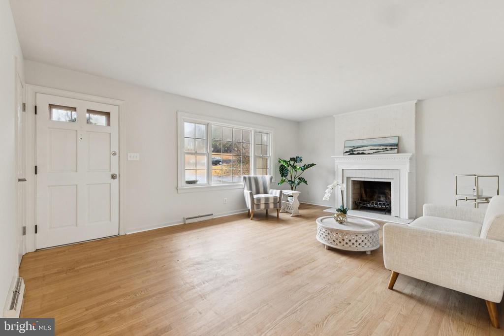 28 RIDGEMORE CIRCLE