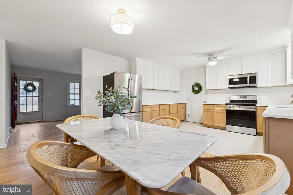 28 RIDGEMORE CIRCLE