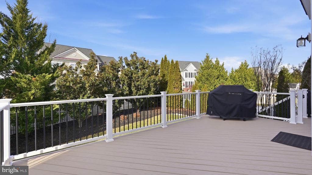 42 PALISADES DRIVE