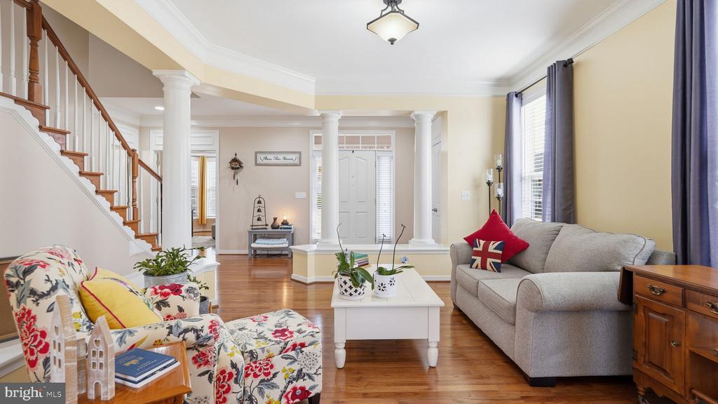 42 PALISADES DRIVE